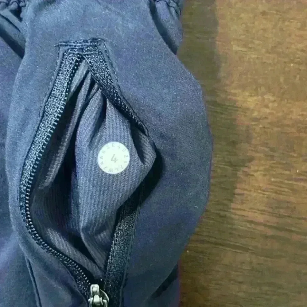 Lululemon navy track lined short